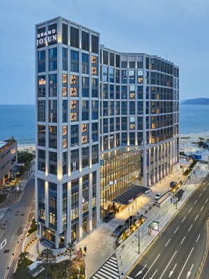 해운대 / 그랜드 조선 부산 / 최대 4인권 조식포함 1박2일 / 기단 전용 이벤트 상품/인원수 상관없이 1인으로발권해주세요/주말사용가능
